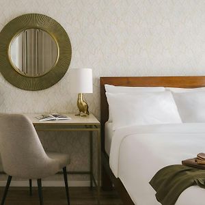Camera con letto king size